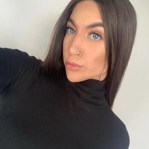 Meet your Posher, Michaela